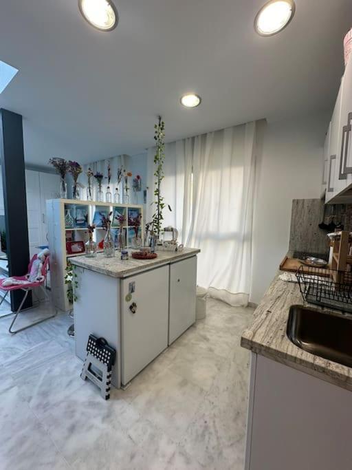 Atico Triana Con Terraza Appartement Sevilla