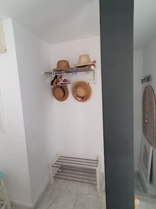 Atico Triana Con Terraza Appartamento