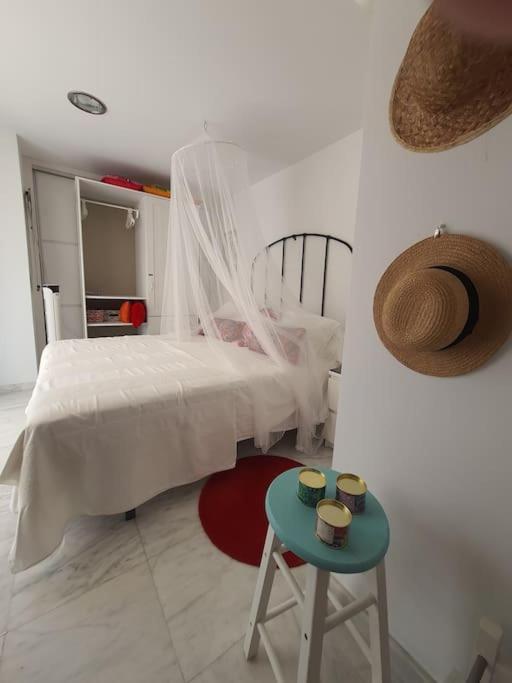 Atico Triana Con Terraza Appartamento
