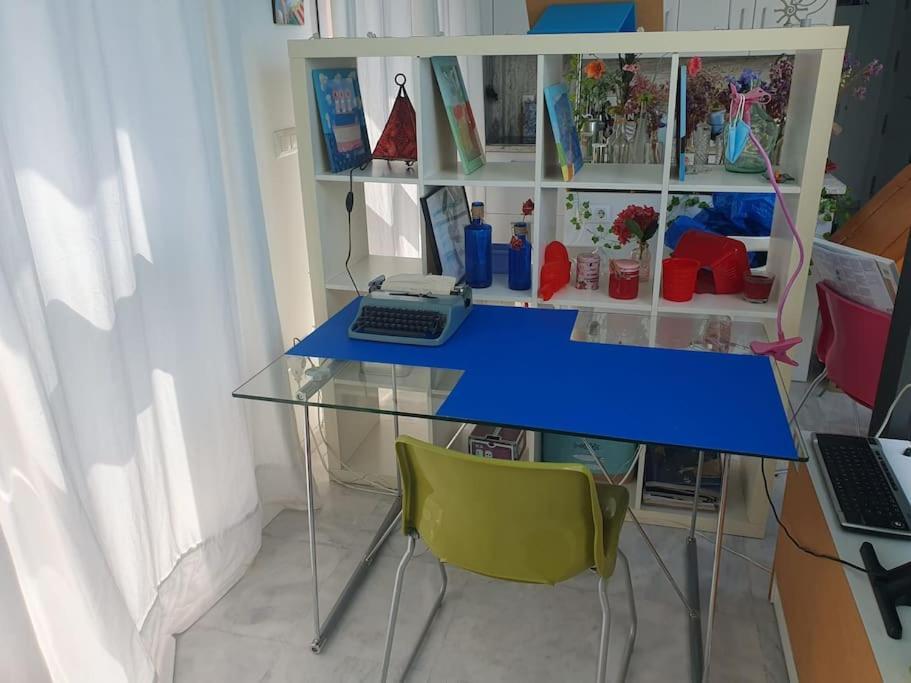 Atico Triana Con Terraza Appartamento
